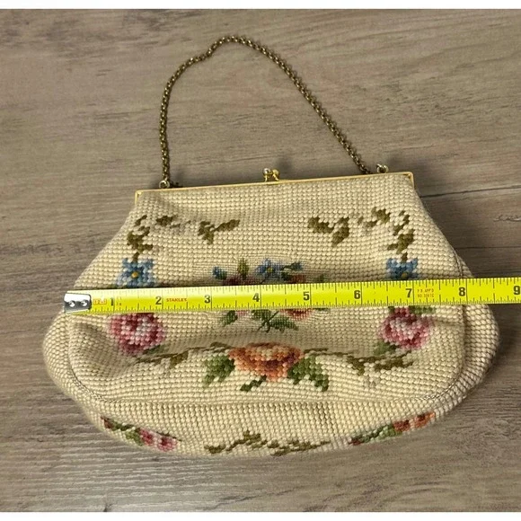 Vintage Needlepoint Floral Clutch Evening Bag Gold‎ Chain Kiss Lock Jewel Accent - Picture 7 of 8